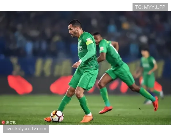 北京国安中场功能重叠致节奏问题，影响攻防转换效率