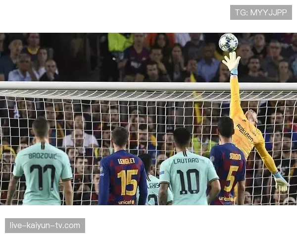 巴萨进攻看似流畅实则越踢越扁平：纵深变化缺失对比赛效率构成影响